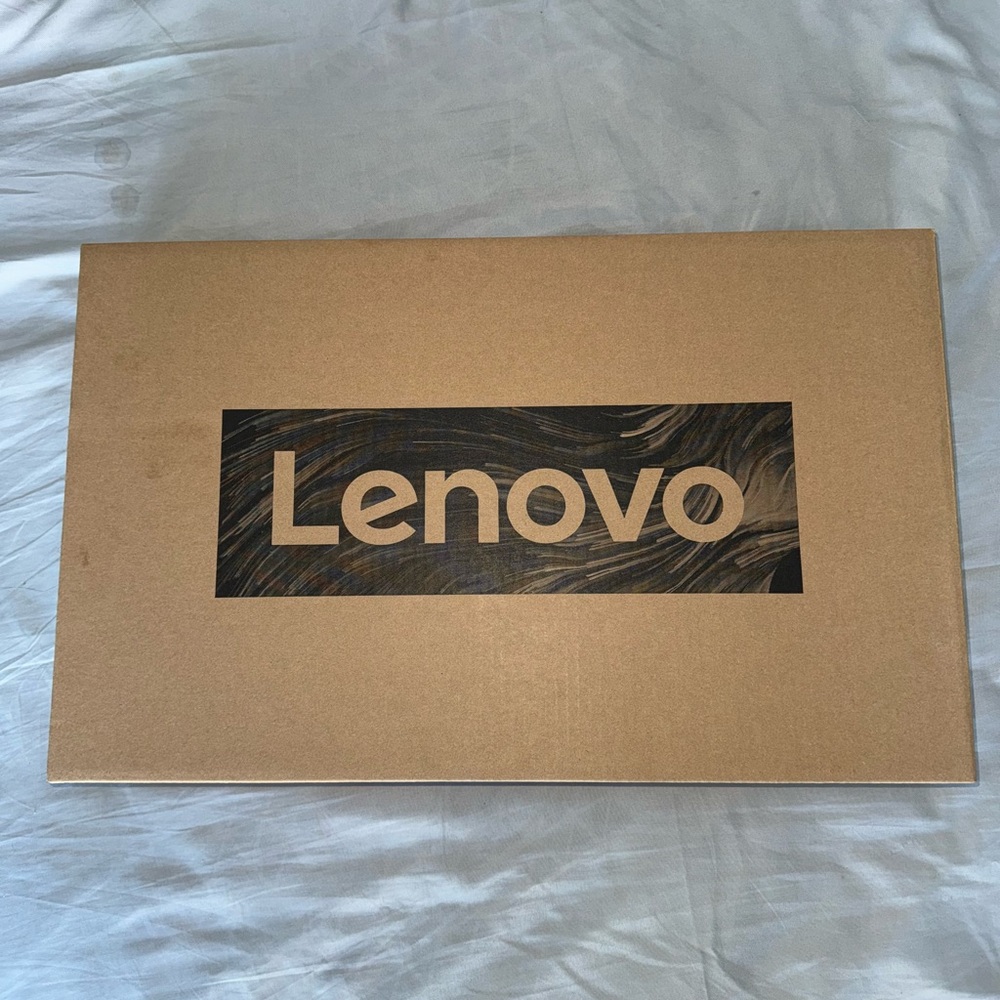 Lenovo V15 G2 Laptop Empresarial FHD 15.6" 16Gb RAM, 512Gb Windows 11 Home black